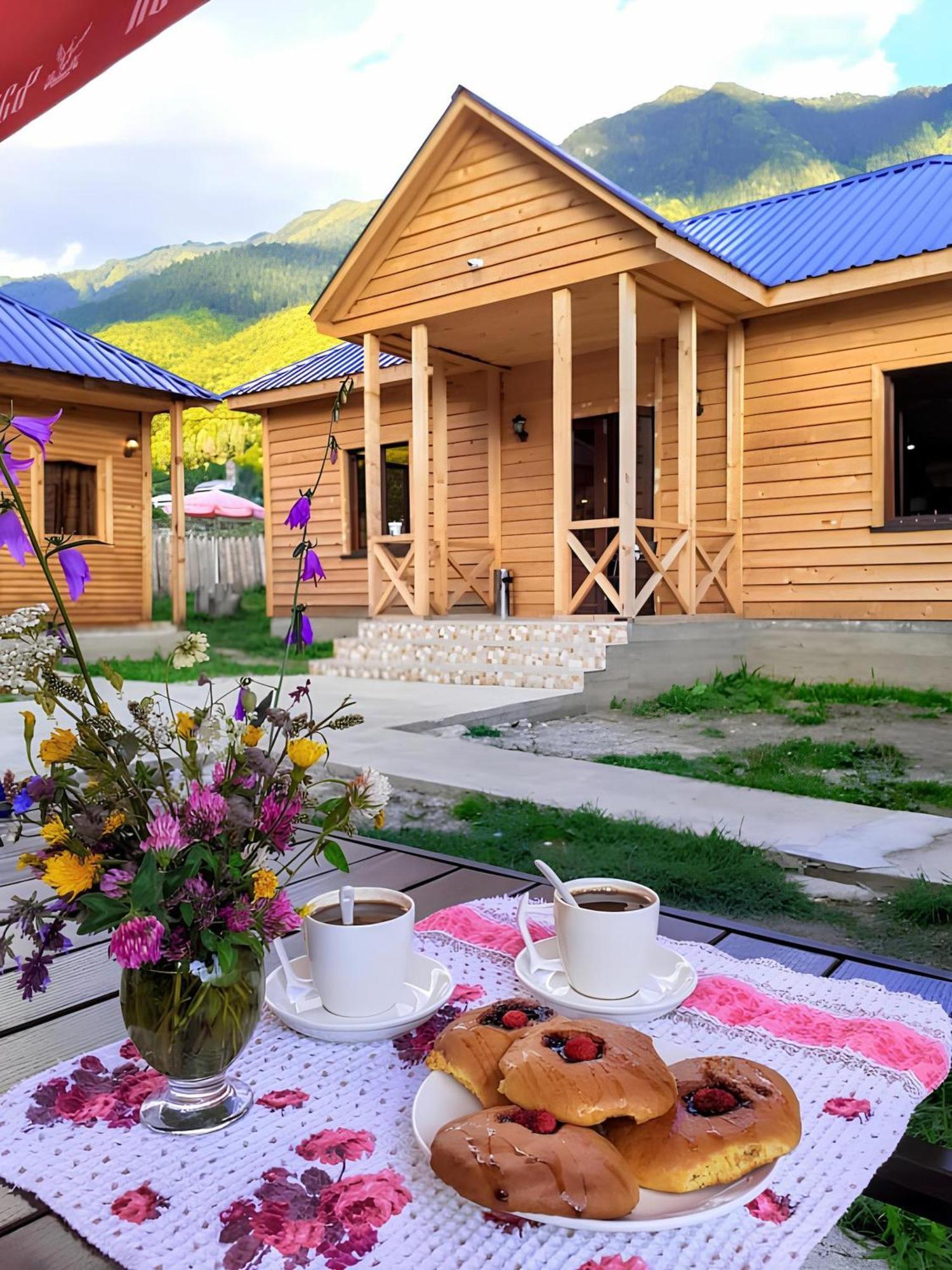 Guest House Ushba Gate Mestia Luaran gambar